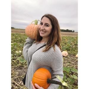 Meet your Posher, Melanie